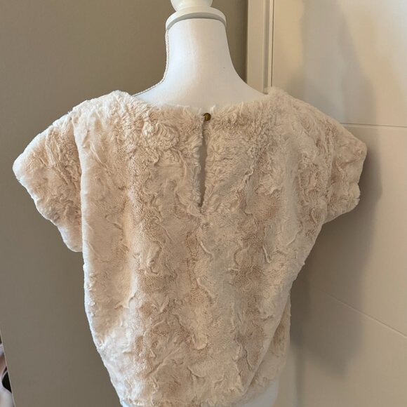 Maeve Faux Fur Muscle Tee - Picture 5 of 6